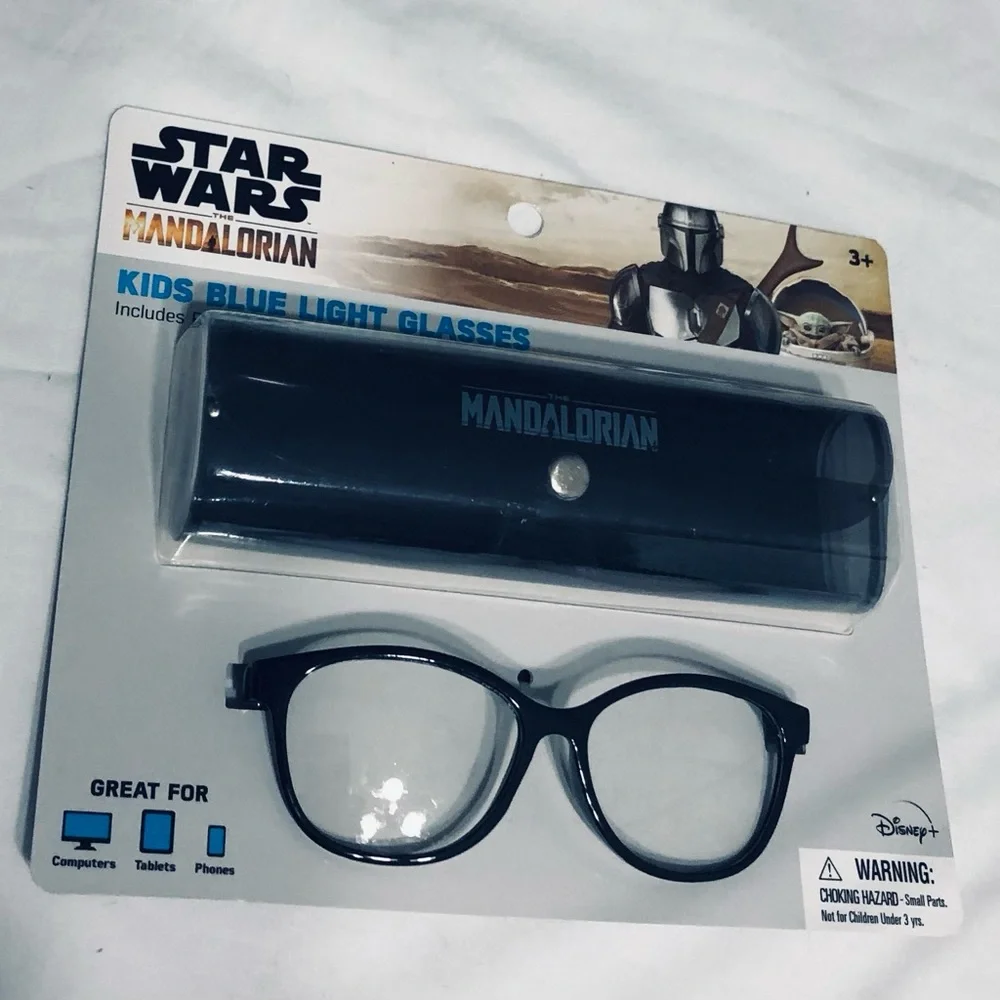 Disney Star Wars The Mandalorion Kids Blue light Glasses and storage case.3+